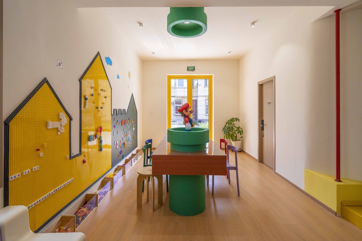 Shared play area at Big Bear Little Bear family homestay