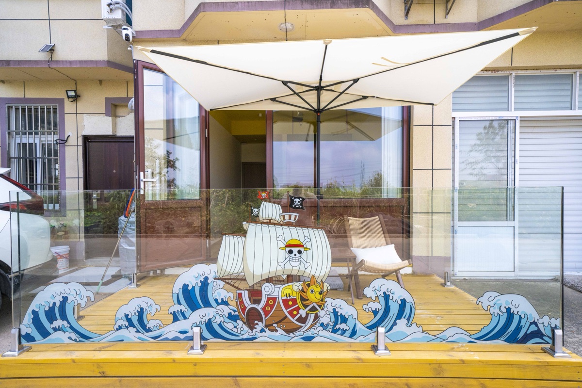 Family-friendly common space near Shanghai LEGOLAND